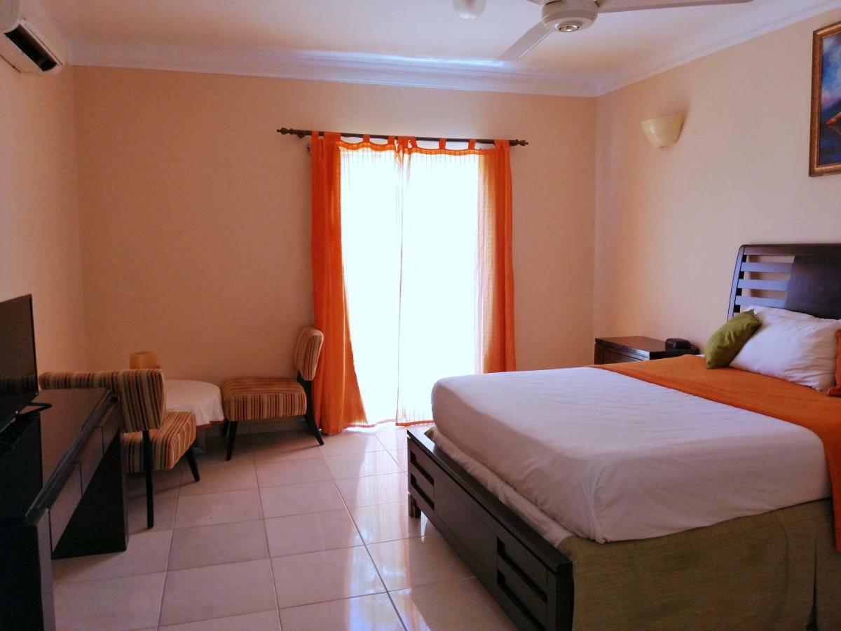Hotel Dominicana Plus Bávaro Extérieur photo